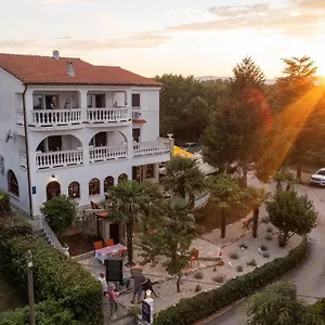 Restaurant & Nino , Porat (Krk) Croatia